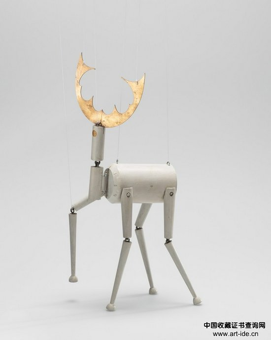  苏菲·陶柏-阿尔普，《Stag （marionette for King Stag）》1918年